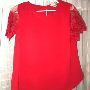 Red lace sleeve shirt